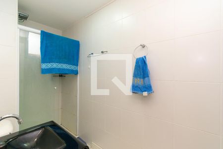 Banheiro de apartamento à venda com 1 quarto, 38m² em Vila Antonieta, São Paulo