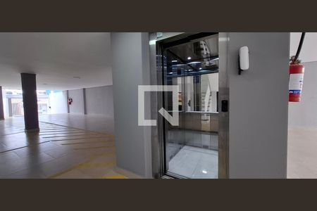 Elevador de apartamento à venda com 2 quartos, 90m² em Vila Curuçá, Santo André