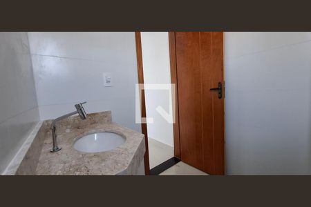 Banheiro da Suíte de apartamento à venda com 2 quartos, 46m² em Vila Curuçá, Santo André