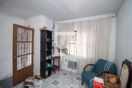 Sala de casa à venda com 4 quartos, 390m² em Vila Nova, Porto Alegre