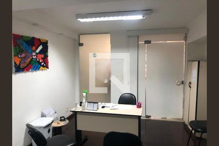 Casa à venda com 3 quartos, 470m² em Vila Monumento, São Paulo