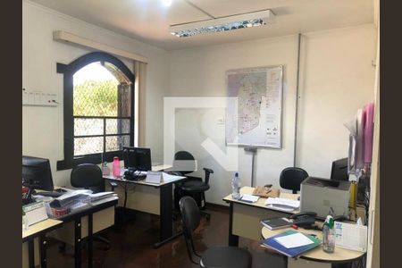 Casa à venda com 3 quartos, 470m² em Vila Monumento, São Paulo