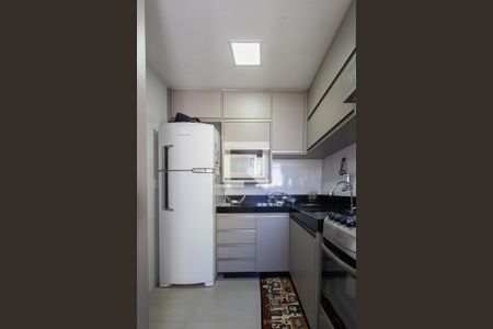 Cozinha de apartamento à venda com 3 quartos, 69m² em Guarani, Belo Horizonte