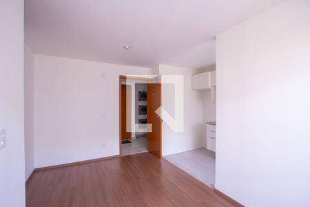 Sala de apartamento para alugar com 2 quartos, 46m² em Colubandê, São Gonçalo