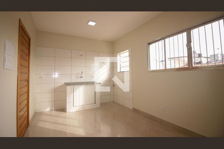 Sala/Cozinha de apartamento para alugar com 1 quarto, 50m² em Vila Santa Clara, São Paulo