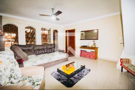 Foto 02 de casa à venda com 3 quartos, 230m² em Parada Inglesa, São Paulo