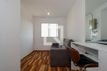 Sala de apartamento para alugar com 2 quartos, 43m² em Parque Arariba, São Paulo