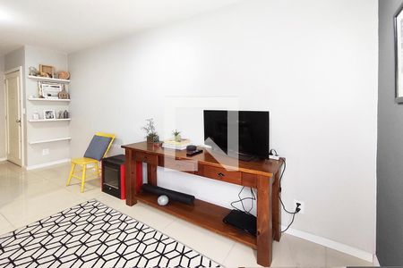 Sala de apartamento à venda com 2 quartos, 60m² em Rio dos Sinos, São Leopoldo