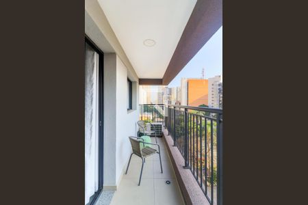 Varanda de kitnet/studio para alugar com 1 quarto, 35m² em Campo Belo, São Paulo