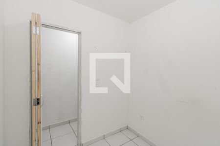 Quarto 2 de casa para alugar com 2 quartos, 48m² em Vila Silvia, São Paulo