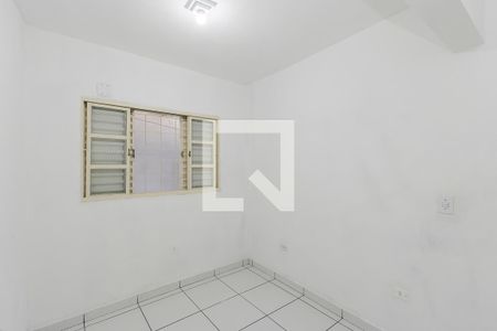 Quarto 1 de casa para alugar com 2 quartos, 48m² em Vila Silvia, São Paulo