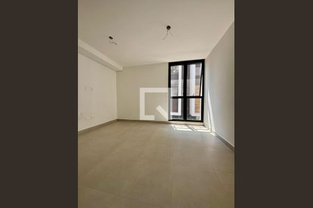Foto 01 de casa de condomínio à venda com 2 quartos, 163m² em Campo Belo, São Paulo