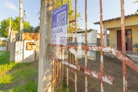 Placa instalada de casa para alugar com 2 quartos, 50m² em Mathias Velho, Canoas