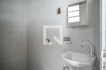 Banheiro de casa para alugar com 1 quarto, 40m² em Vila Nair, São Paulo