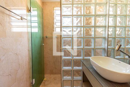 Banheiro de apartamento para alugar com 1 quarto, 60m² em Jardim Dom Bosco, São Paulo