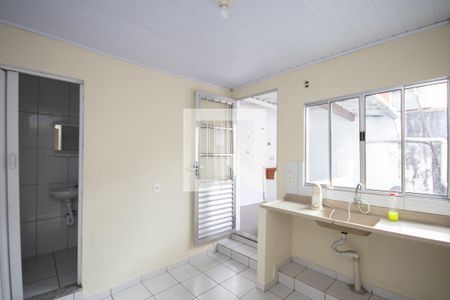 Cozinha de casa para alugar com 1 quarto, 26m² em Parque Vitoria, São Paulo