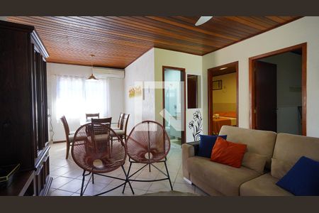 Sala de casa para alugar com 3 quartos, 150m² em Morro das Pedras, Florianópolis
