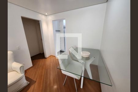 Sala de apartamento à venda com 2 quartos, 62m² em Vila Olímpia, São Paulo