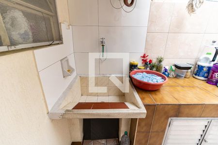 Lavanderia de casa à venda com 2 quartos, 105m² em Parque Fongaro, São Paulo