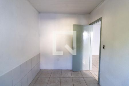 Quarto 1 de casa para alugar com 2 quartos, 36m² em Medianeira, Porto Alegre