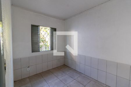 Quarto 1 de casa para alugar com 2 quartos, 36m² em Medianeira, Porto Alegre