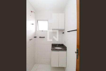 Banheiro de apartamento para alugar com 1 quarto, 36m² em Parque Edu Chaves, São Paulo