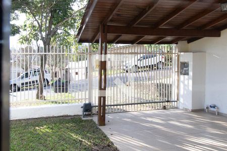 Vista da Sala de casa para alugar com 3 quartos, 330m² em Alto Boqueirão, Curitiba