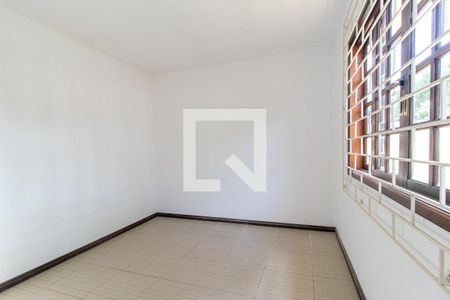 Quarto 1 de casa para alugar com 3 quartos, 330m² em Alto Boqueirão, Curitiba