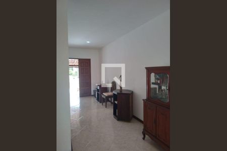 Casa à venda com 4 quartos, 186m² em Badu, Niterói