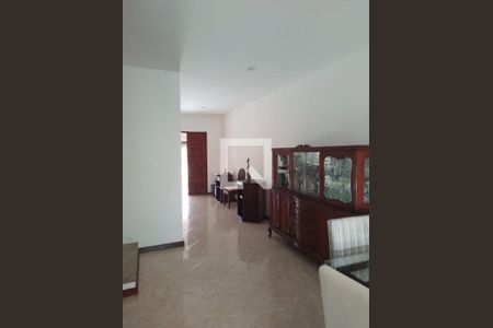 Casa à venda com 4 quartos, 186m² em Badu, Niterói