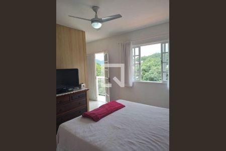 Casa à venda com 4 quartos, 186m² em Badu, Niterói