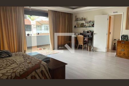 Casa à venda com 4 quartos, 403m² em São Francisco, Niterói