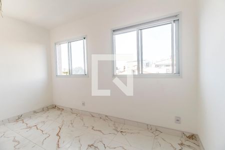 Sala de apartamento para alugar com 2 quartos, 34m² em Vila Sul Americana, Carapicuíba