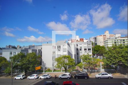 Vista da Sala de apartamento à venda com 2 quartos, 103m² em Vila Ipiranga, Porto Alegre