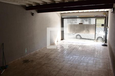 Garagem de casa à venda com 2 quartos, 160m² em Santana, São Paulo