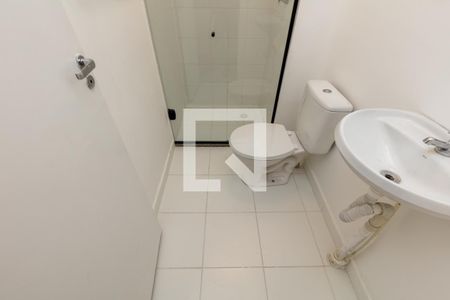 Banheiro de kitnet/studio para alugar com 1 quarto, 24m² em Vila Buarque, São Paulo