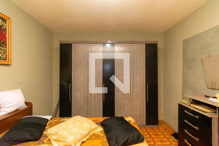 Suíte de casa à venda com 6 quartos, 400m² em Jardim Colorado, São Paulo