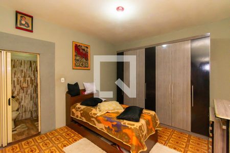 Suíte de casa à venda com 6 quartos, 400m² em Jardim Colorado, São Paulo