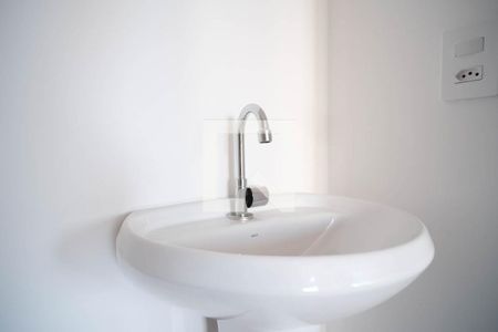 Banheiro de apartamento para alugar com 2 quartos, 34m² em Engenheiro Goulart, São Paulo