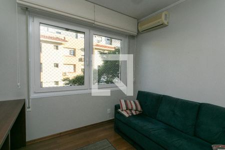 Quarto 1 de apartamento para alugar com 3 quartos, 106m² em Rio Branco, Porto Alegre