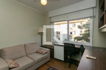 Quarto 2 de apartamento para alugar com 3 quartos, 106m² em Rio Branco, Porto Alegre