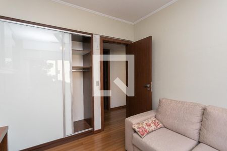 Quarto 2 de apartamento para alugar com 3 quartos, 106m² em Rio Branco, Porto Alegre