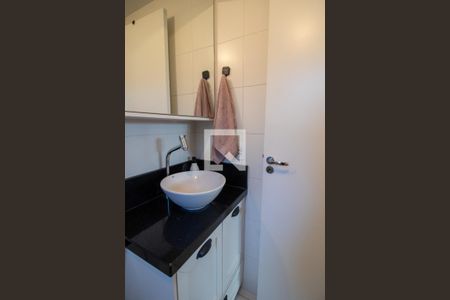 Banheiro do Quarto 1 de apartamento para alugar com 1 quarto, 31m² em Ferreira, São Paulo