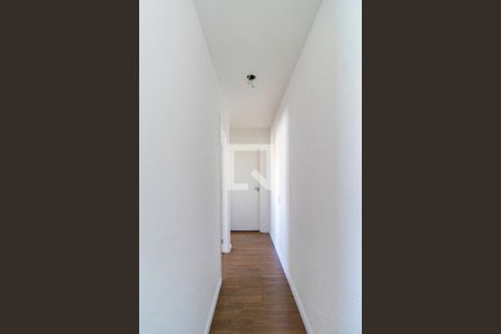 Corredor de apartamento para alugar com 2 quartos, 44m² em Jardim Paris, São Paulo