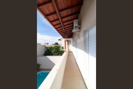 Sacada dos dormitórios de casa à venda com 3 quartos, 200m² em Jardim Santa Genebra, Campinas