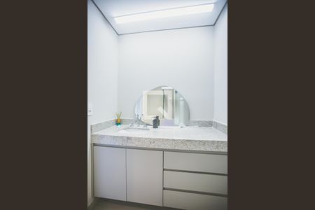 Banheiro  de kitnet/studio à venda com 1 quarto, 25m² em Vila Clementino, São Paulo