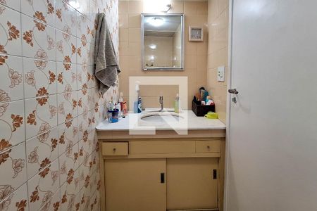 Lavabo de apartamento à venda com 3 quartos, 122m² em Icaraí, Niterói