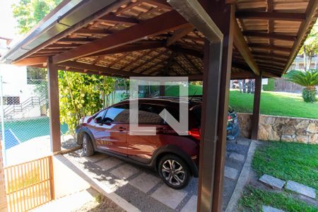 Garagem de casa de condomínio à venda com 5 quartos, 300m² em Itaipu, Niterói