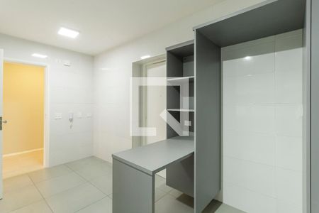 Cozinha de apartamento à venda com 3 quartos, 115m² em Itaim Bibi, São Paulo