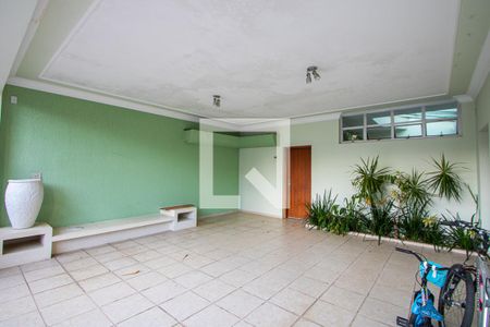 Garagem de casa à venda com 5 quartos, 459m² em Vila Assunção, Santo André